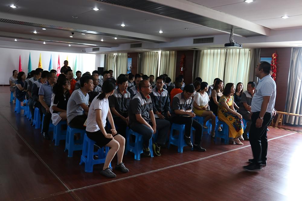 掌中彩红与黑游戏 掌中彩红与黑游戏